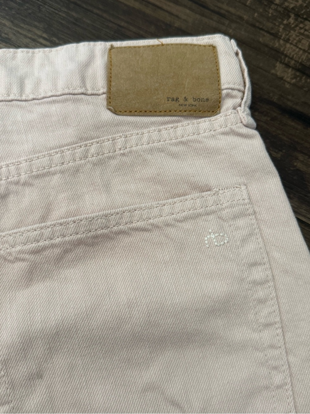 rag & bone Rosa Mid-Rise 4” Denim Shorts Size 25 Blush Pink - Picture 3 of 5